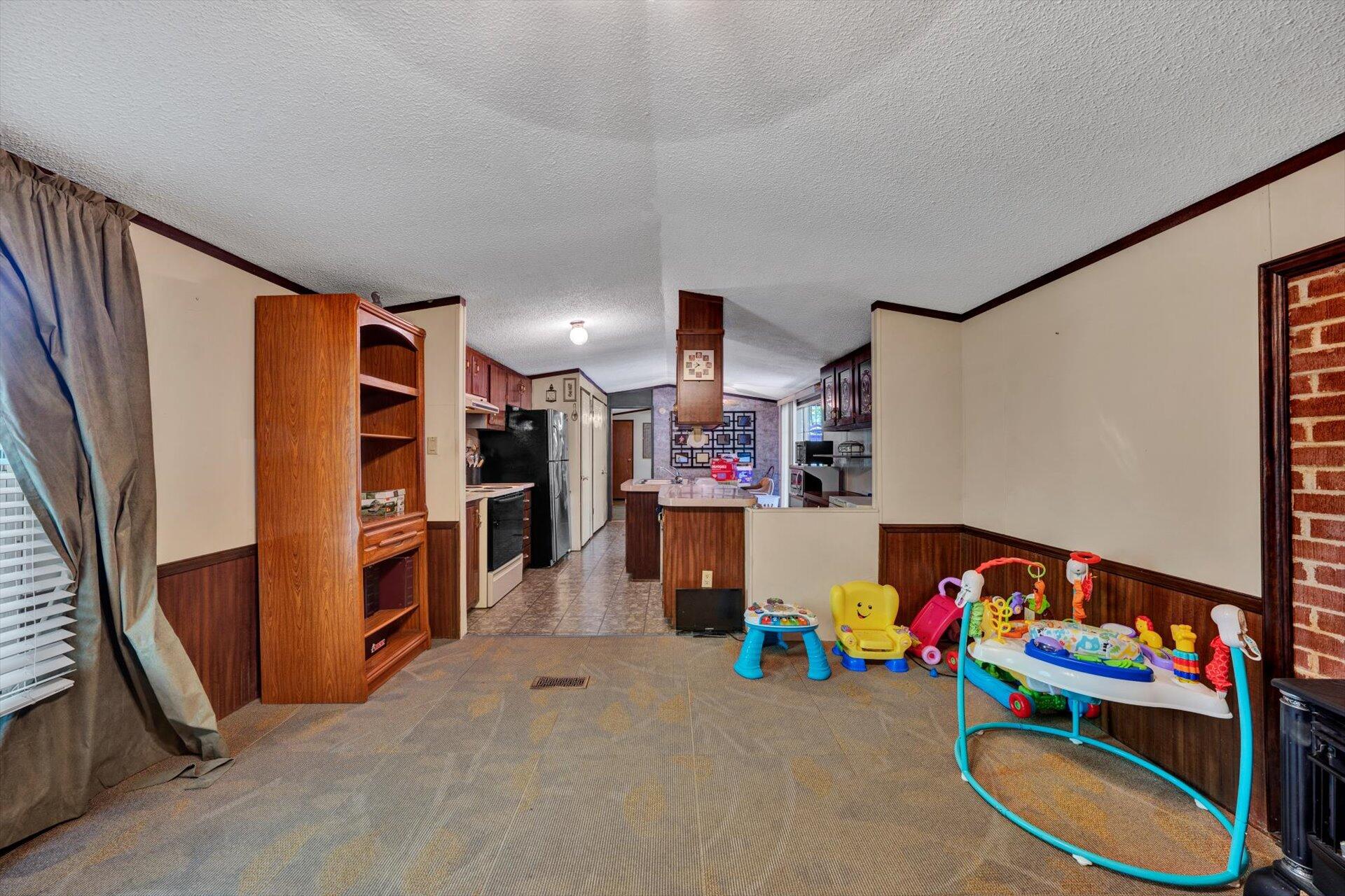 4097-4099 Saunders Road Vinton, VA 24179 - Photo 23 of 39 23-DSC00082