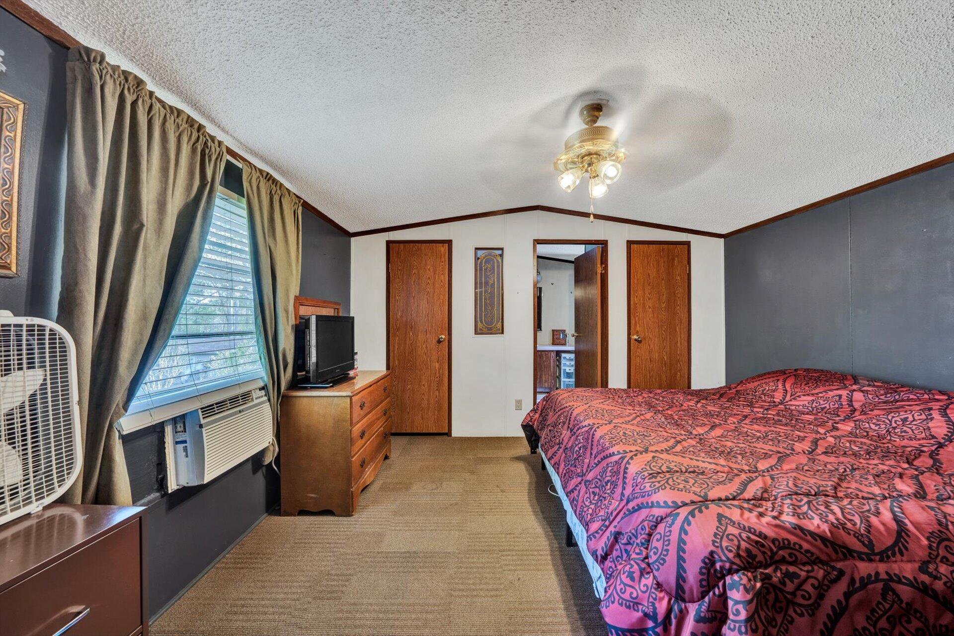 4097-4099 Saunders Road Vinton, VA 24179 - Photo 28 of 39 28-DSC00094