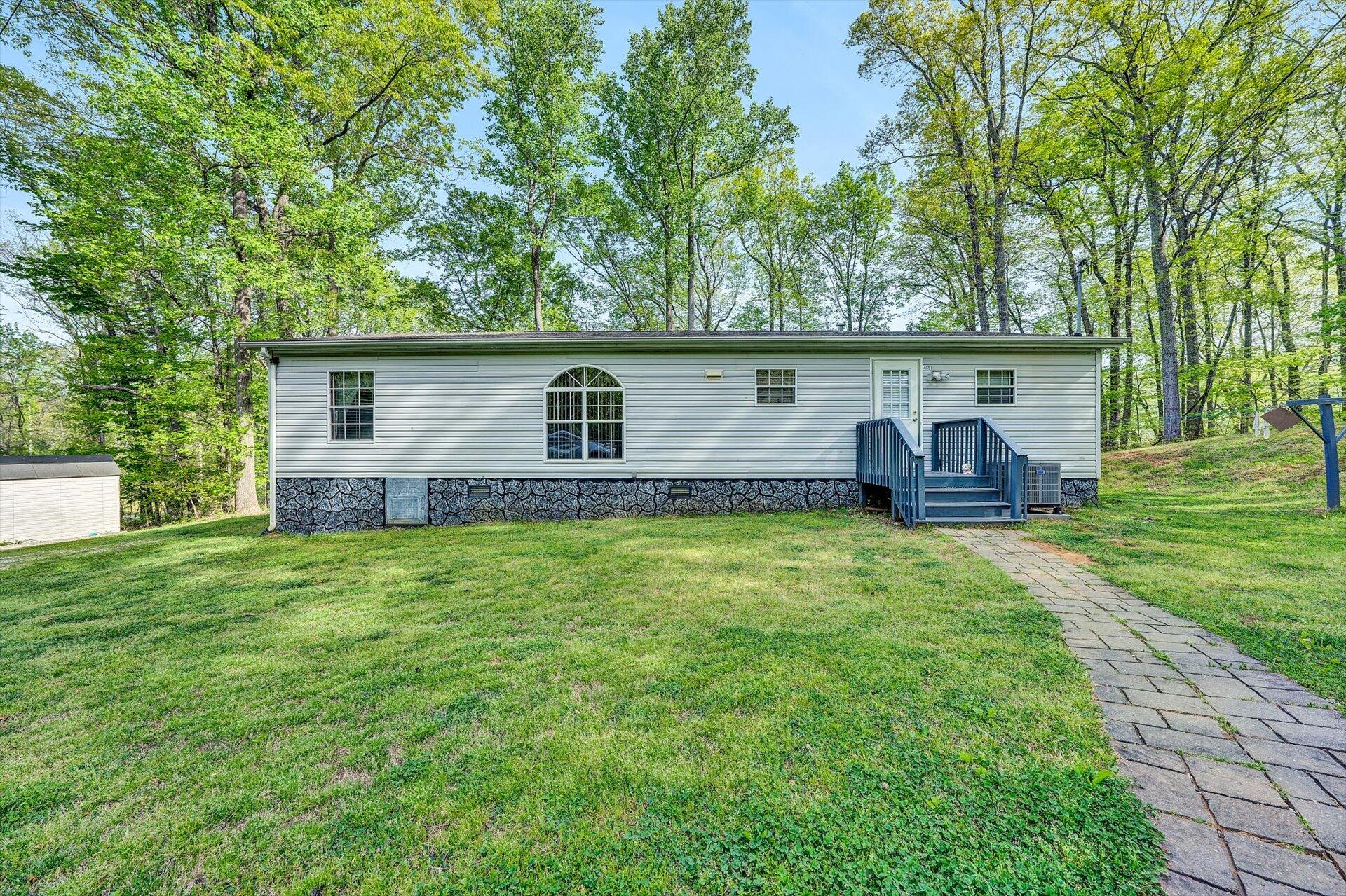 4097-4099 Saunders Road Vinton, VA 24179 - Photo 3 of 39 03-DSC00001