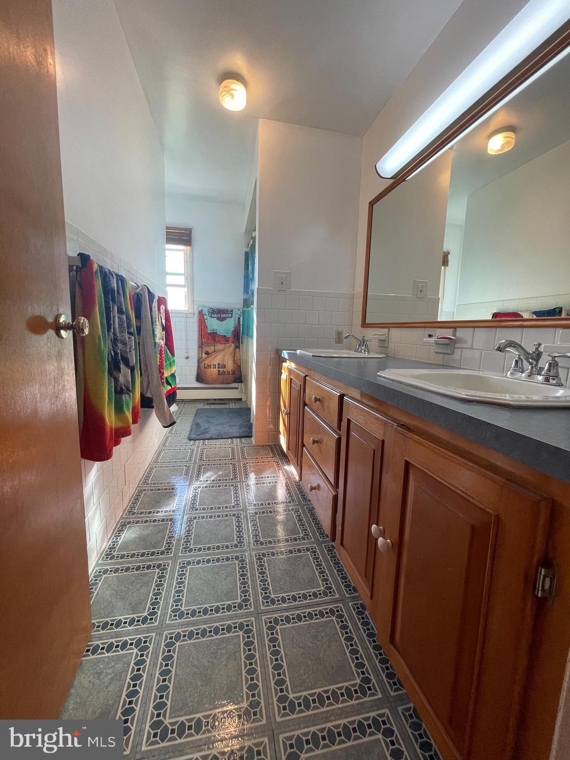1210 Nicodemus Road New Windsor, MD 21776 - Photo 19 of 35 Full Bath