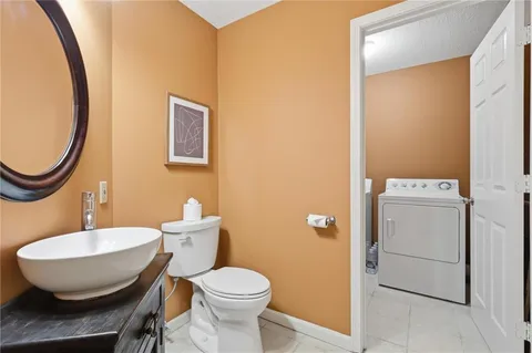 $355,000 | 2419 West 137th Place, Leawood, KS 66224