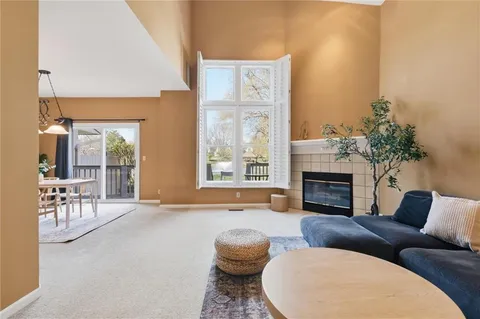 $355,000 | 2419 West 137th Place, Leawood, KS 66224