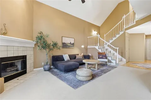 $355,000 | 2419 West 137th Place, Leawood, KS 66224