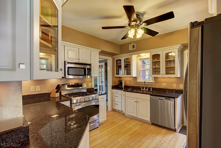 3801 Faversham Road Cleveland, OH 44118 - Photo 5 of 19 Gallery Image 5