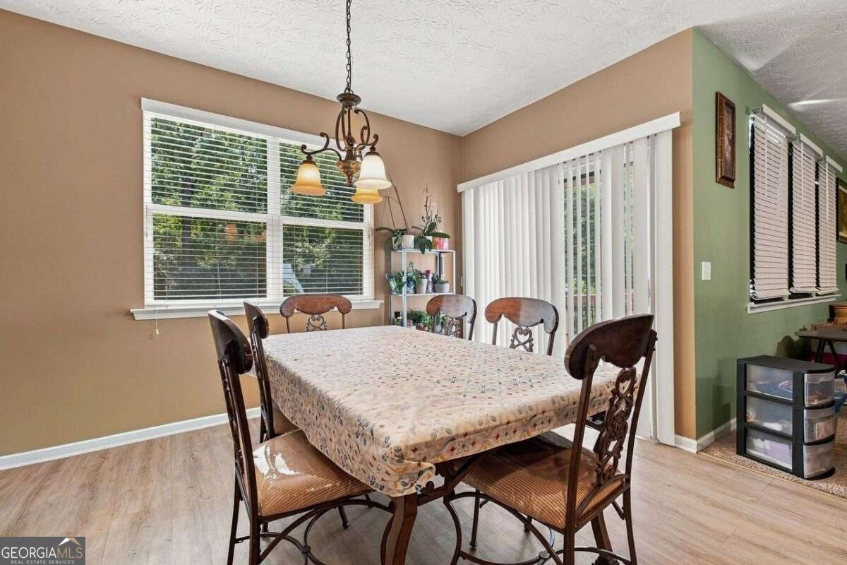 2935 Edgewater Street Southwest Atlanta, GA 30331 - Photo 13 of 39 Gallery Image 13