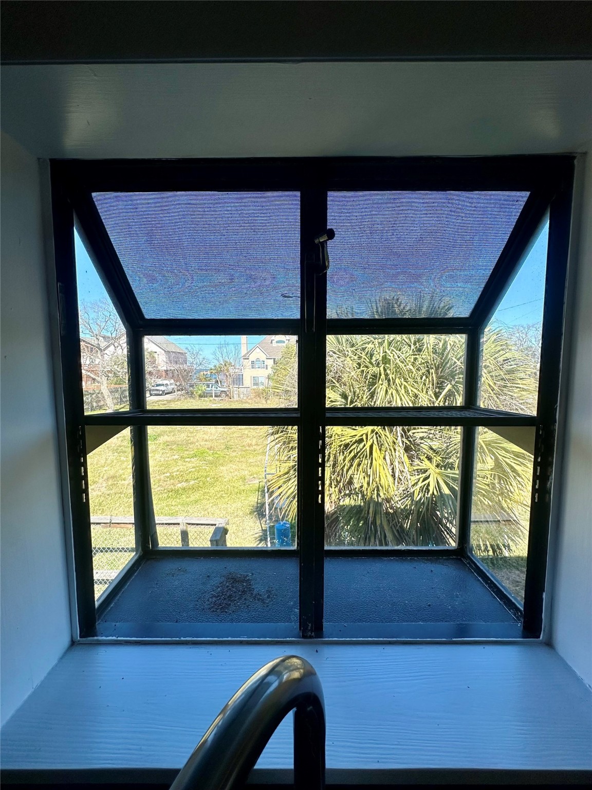 124 7th Street Dickinson, TX 77539 - Photo 6 of 19 a view of outdoor seating