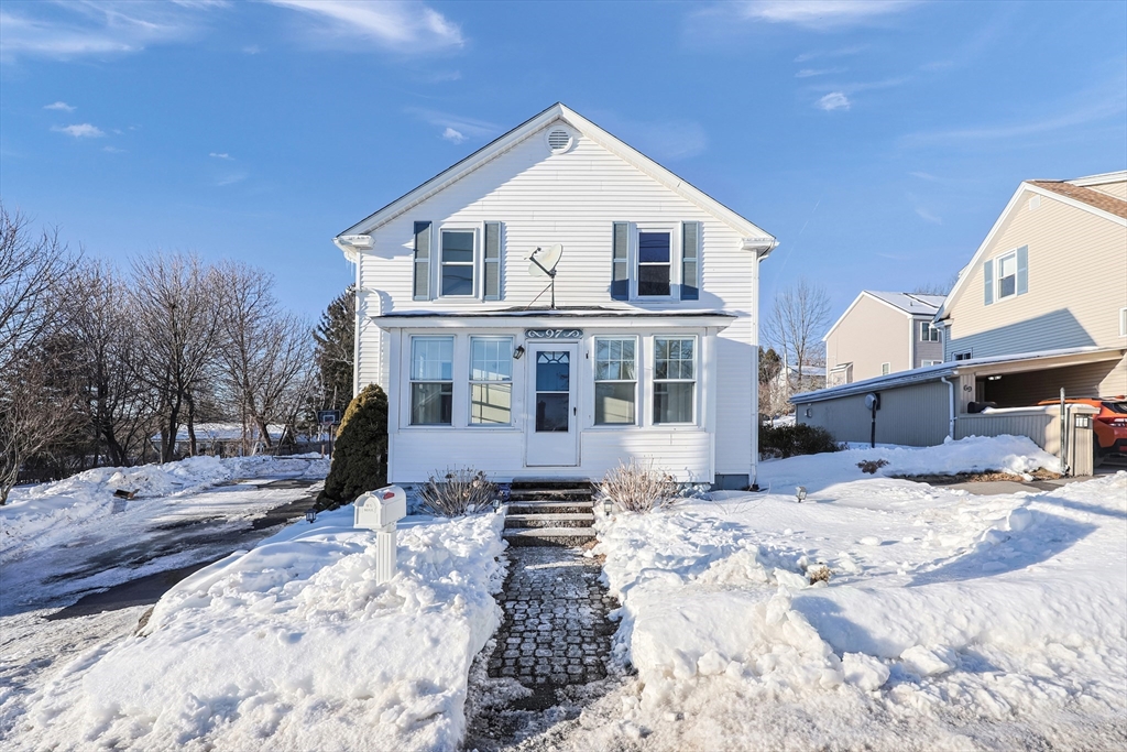 97 Apthorp Street Worcester, MA 01606 - Photo 1 of 39 Gallery Image 1