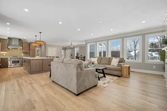 $1,395,000 | 2 Namak Way, Meredith, NH 03253