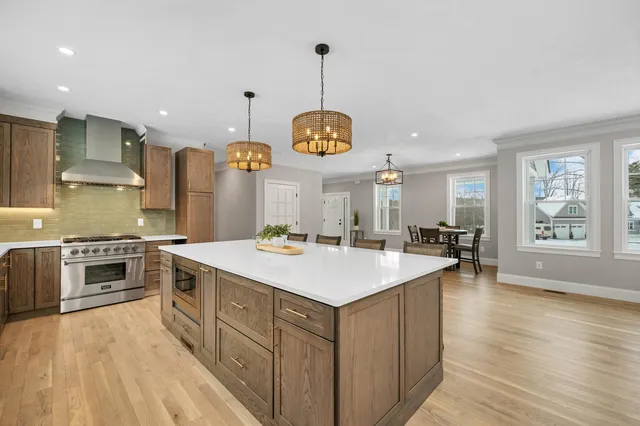 $1,395,000 | 2 Namak Way, Meredith, NH 03253