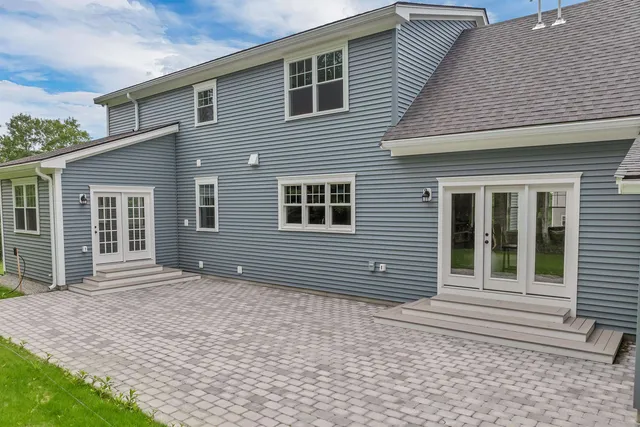 $1,395,000 | 2 Namak Way, Meredith, NH 03253