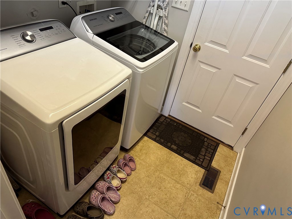 1613 Denby Way Midlothian, VA 23114 - Photo 28 of 50