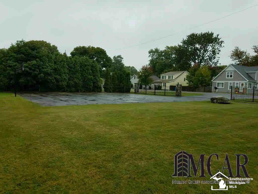 4380 Dewey Road Newport, MI 48166 - Photo 23 of 24 21378451-22.JPG