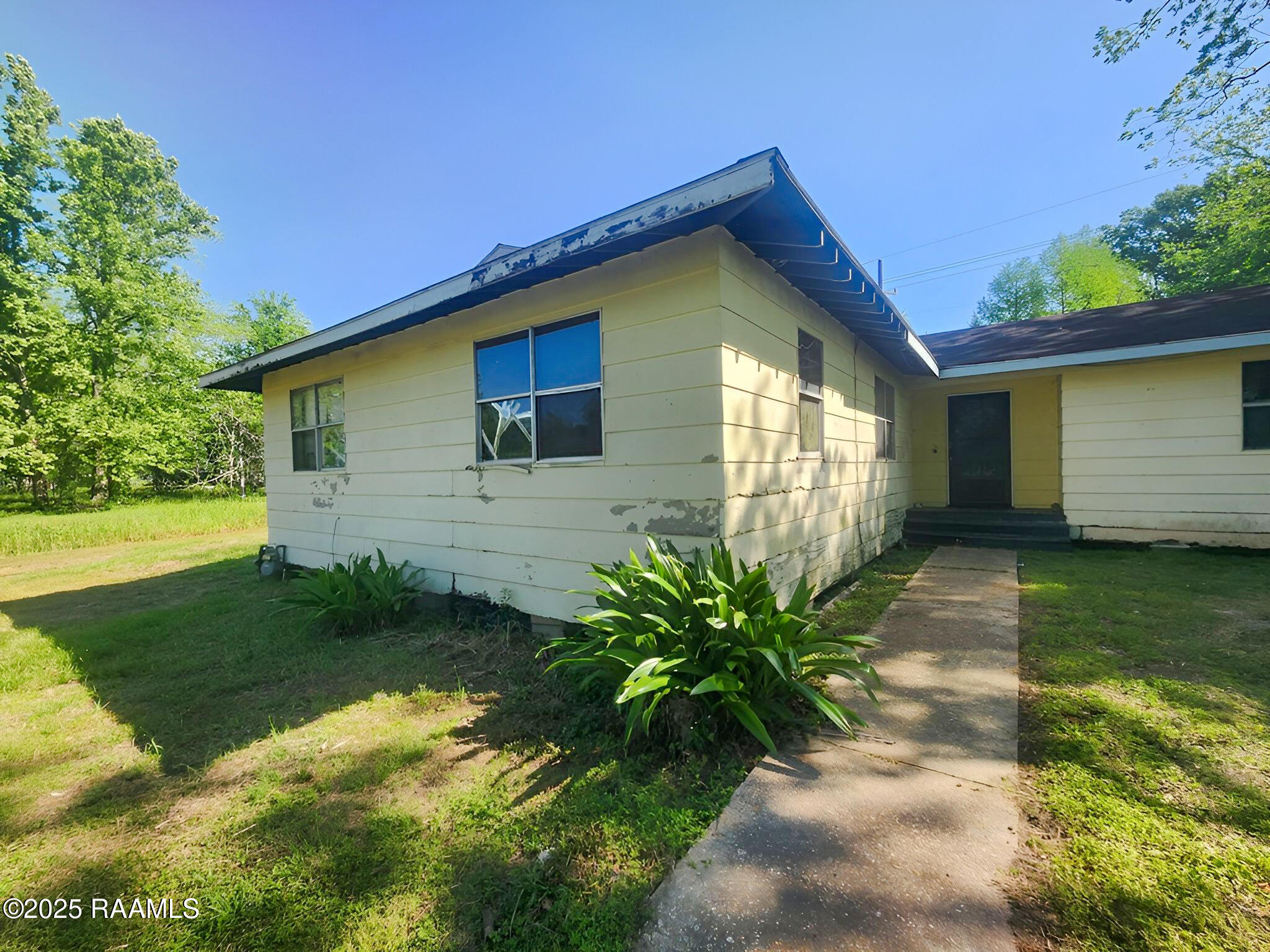 1414 Maringouin Road East Maringouin, LA 70757 - Photo 10 of 17 20250416_100754