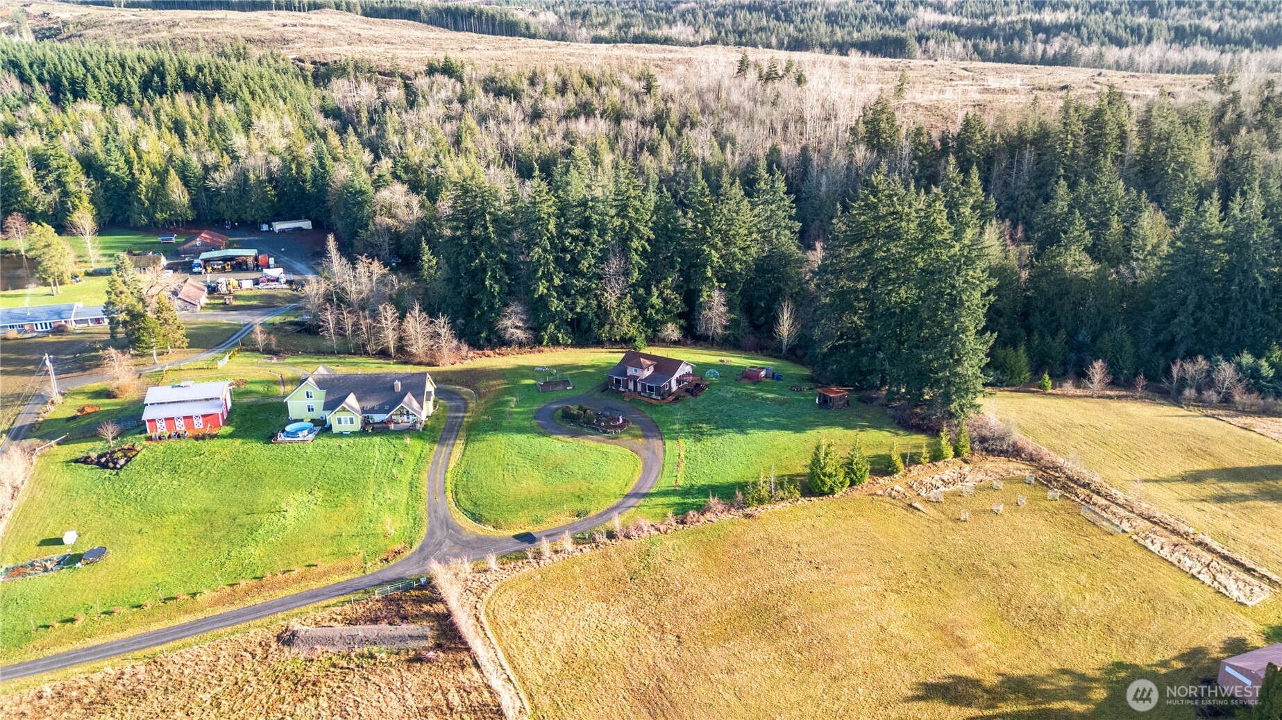 4692 Sand Road Bellingham, WA 98226 - Photo 4 of 40 Gallery Image 4