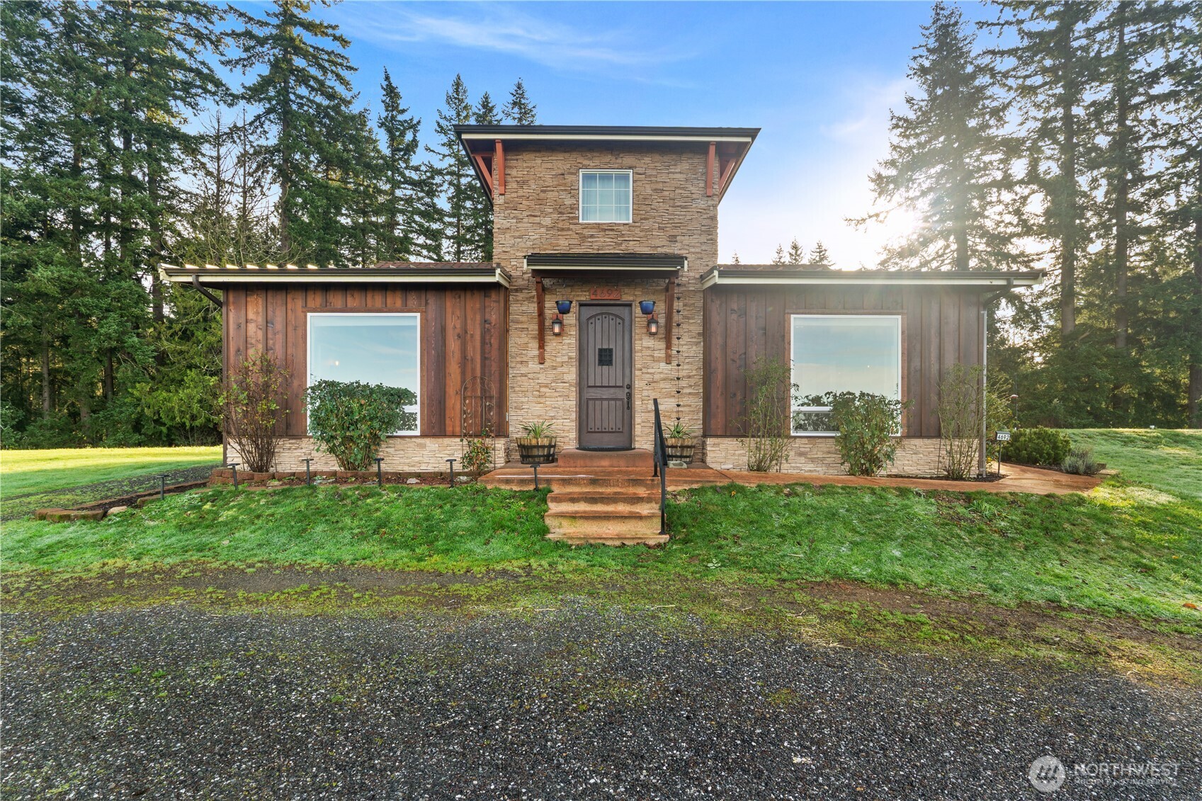 4692 Sand Road Bellingham, WA 98226 - Photo 8 of 40 Gallery Image 8