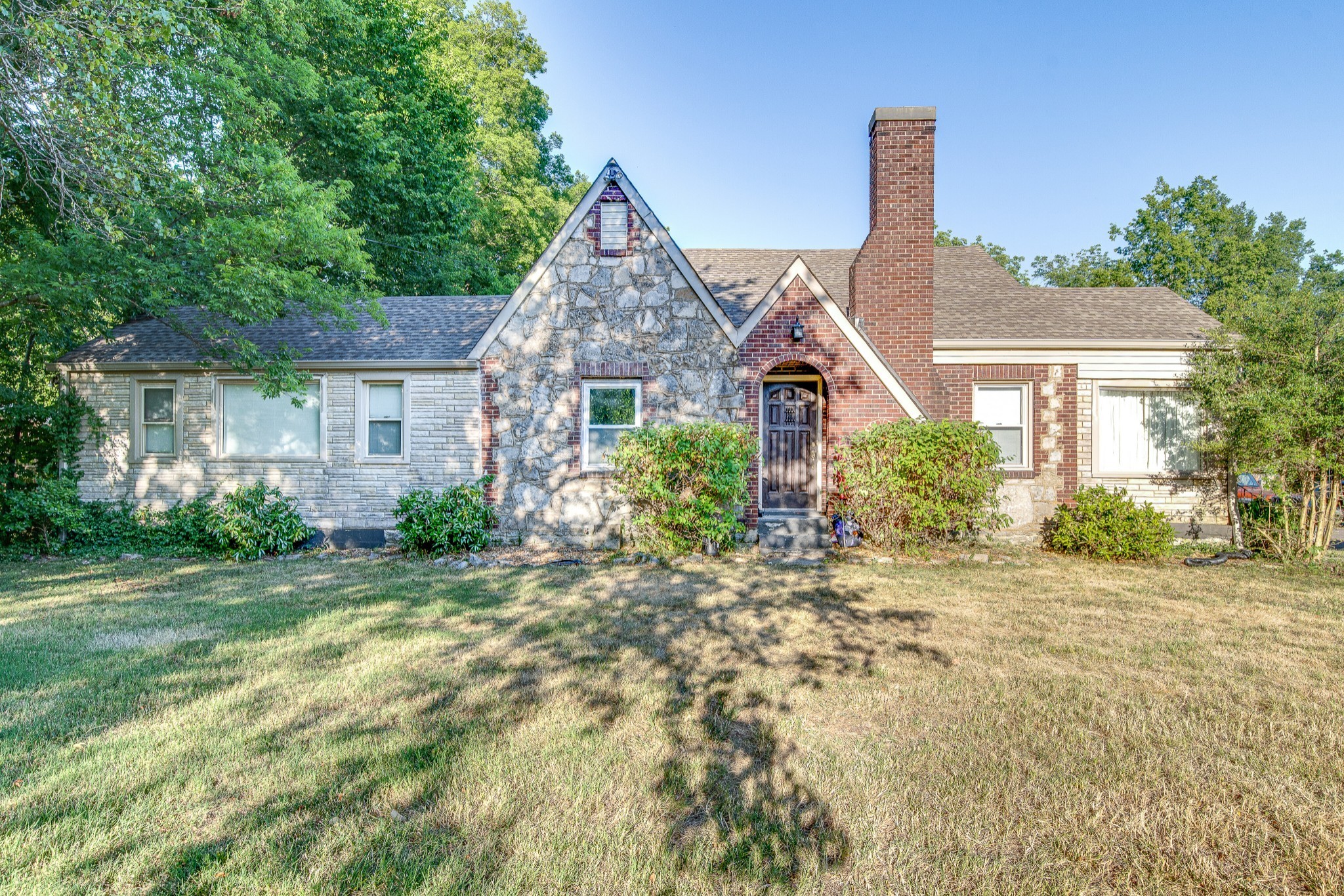 213 West Marthona Road Madison, TN 37115 - Photo 1 of 18 Gallery Image 1