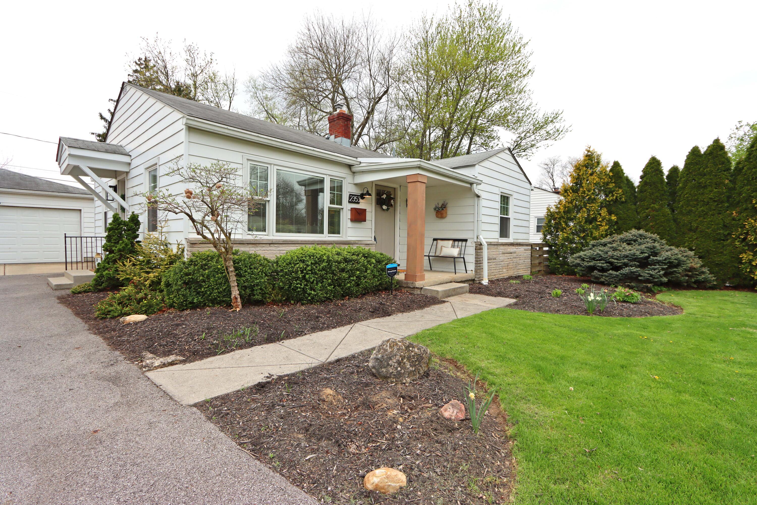 2353 Shrewsbury Road Columbus, OH 43221 - Photo 4 of 44 2353 Shrewsbury Rd