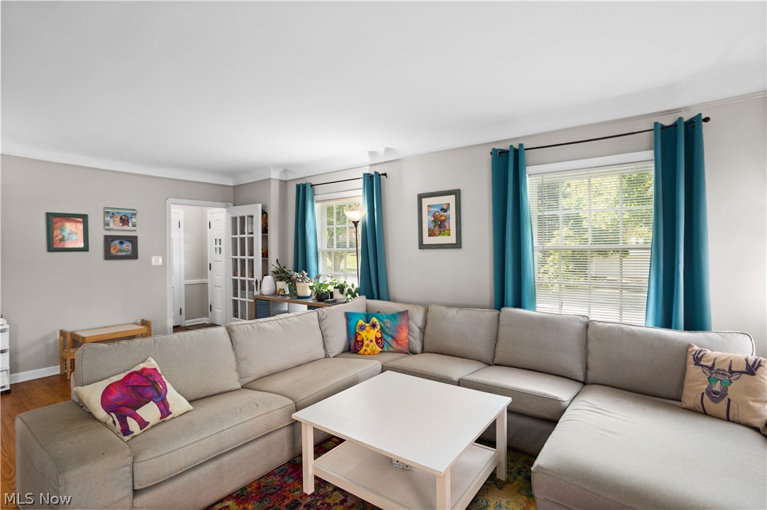 2535 Saybrook Road Cleveland, OH 44118 - Photo 4 of 30 Gallery Image 4