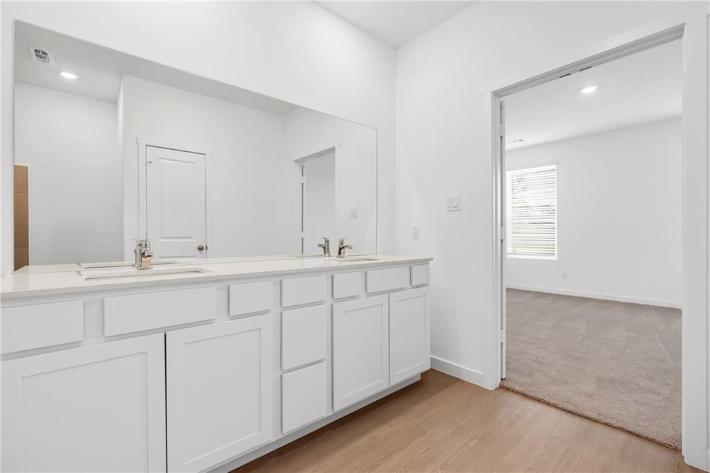 22575 West 214th Ter Spring Hill Spring Hill, KS 66083 - Photo 7 of 50