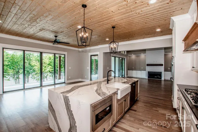 $3,800,000 | 110 Emmaline Court, Troutman, NC 28166