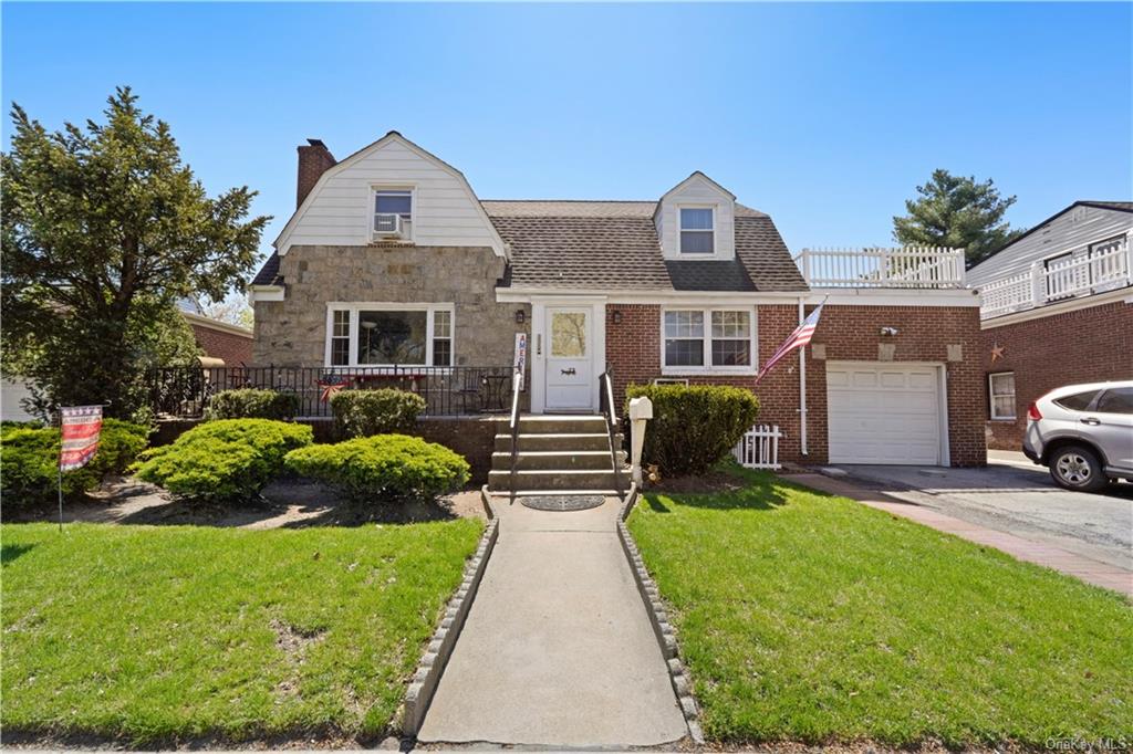 Amazing center hall colonial for sale in Lynbrook!