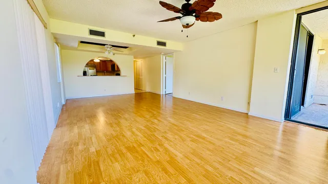 $349,900 | 7030 Half Moon Circle, Unit 121, Hypoluxo, FL 33462