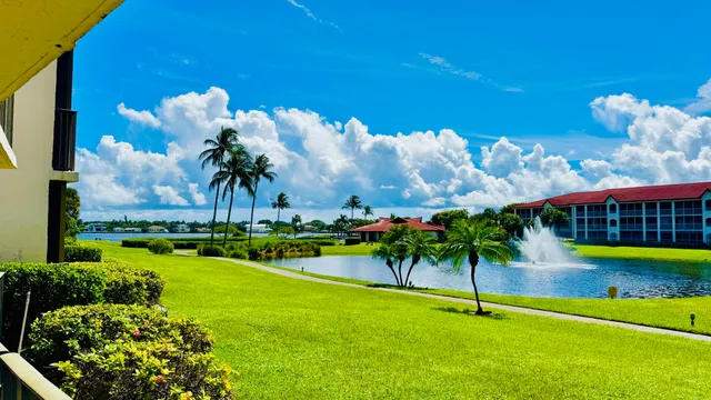 $349,900 | 7030 Half Moon Circle, Unit 121, Hypoluxo, FL 33462