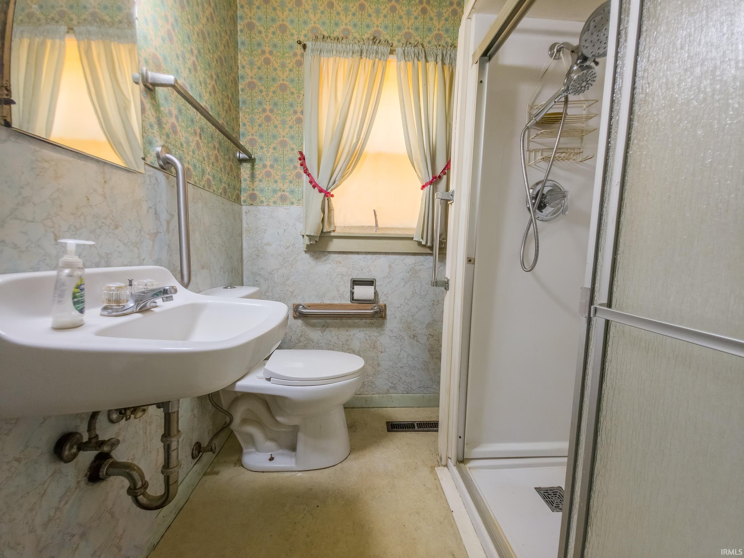 426 East 7th Street Mount Carmel, IL 62863 - Photo 9 of 13