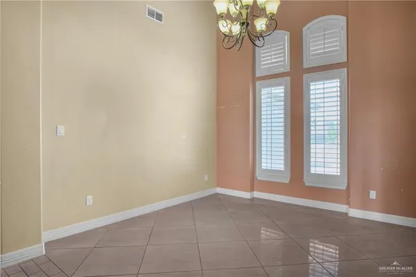 $2,300 | 1308 East 28th Street, Mission, TX 78574
