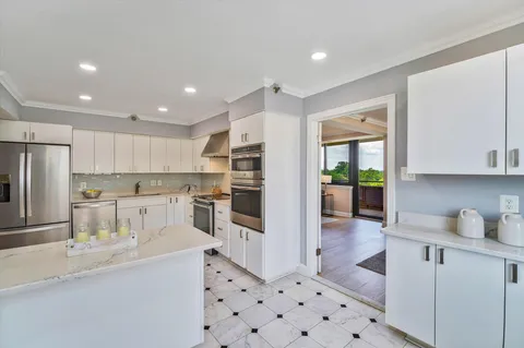 $1,495,000 | 4550 North Park Avenue, Unit 610, Chevy Chase, MD 20815