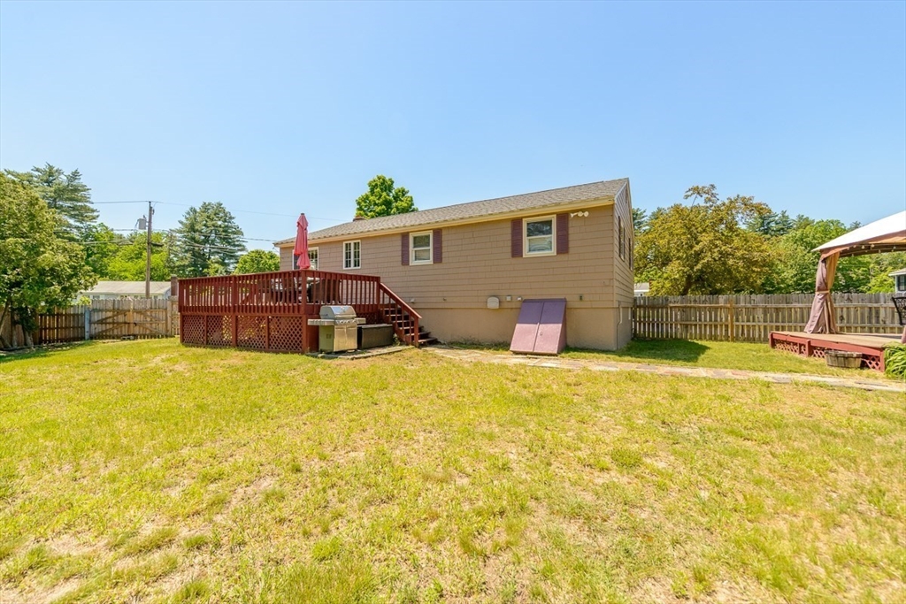 9 Oakland Road Pepperell, MA 01463 - Photo 29 of 37