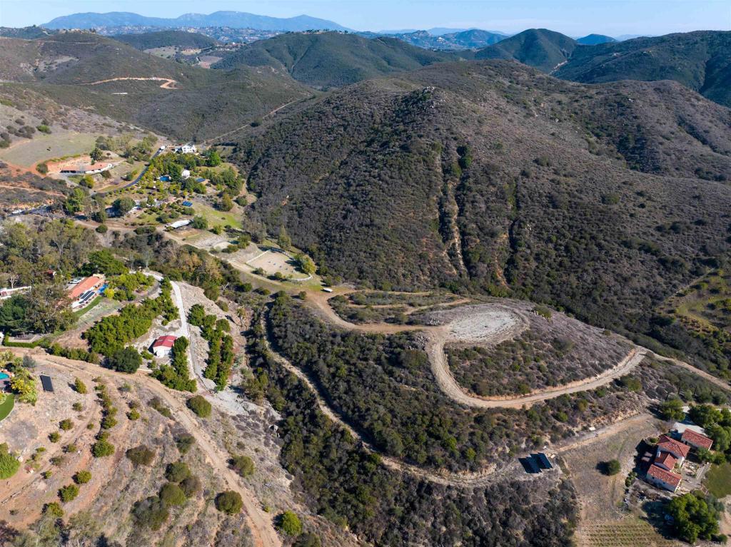 Vista Del Rio Fallbrook Ca Fallbrook, CA 92028 - Photo 4 of 9