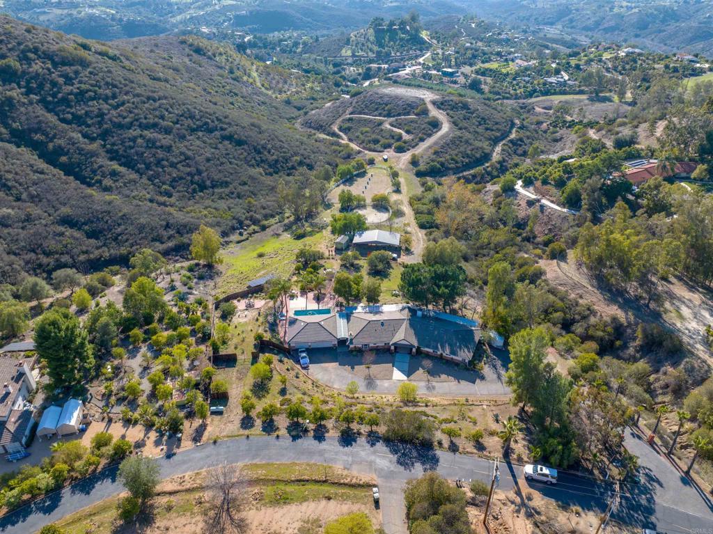 Vista Del Rio Fallbrook Ca Fallbrook, CA 92028 - Photo 5 of 9