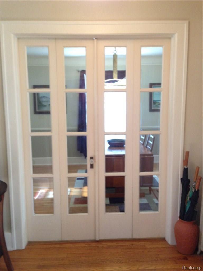 1409 Harvard Road Grosse Pointe, MI 48230 - Photo 10 of 31 Entry looking into DR