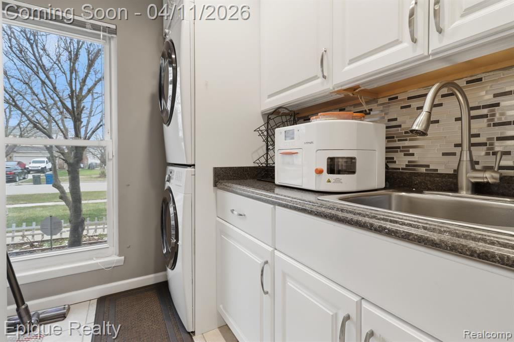 42486 Saltz Road Canton, MI 48187 - Photo 24 of 43 Gallery Image 24