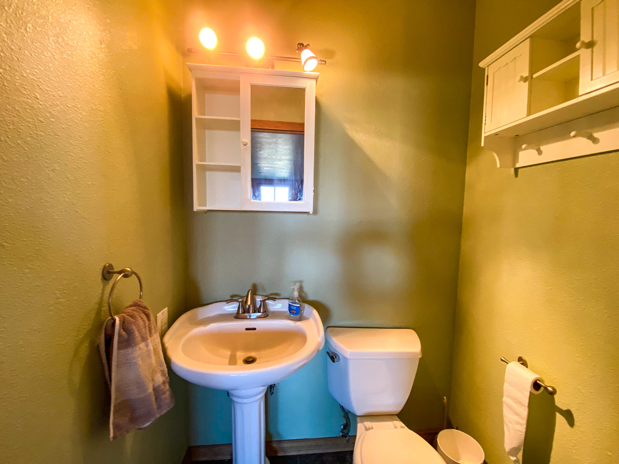 9151 Springlake Road Klamath Falls, OR 97603 - Photo 22 of 47 17