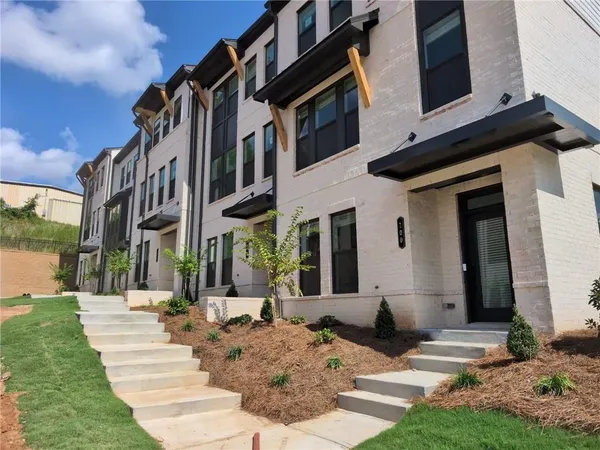 $2,999 | 100 Holt Lane, Lawrenceville, GA 30046