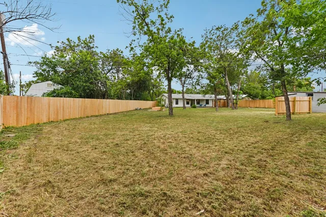 $649,500 | 7503 Carriage Drive, Austin, TX 78752