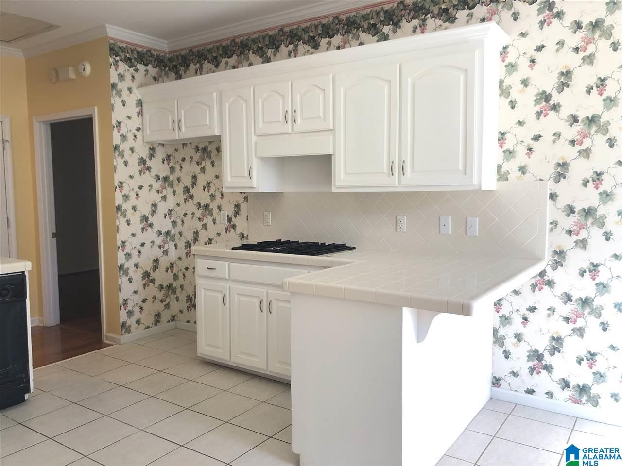3020 Wood Circle Birmingham, AL 35215 - Photo 10 of 22