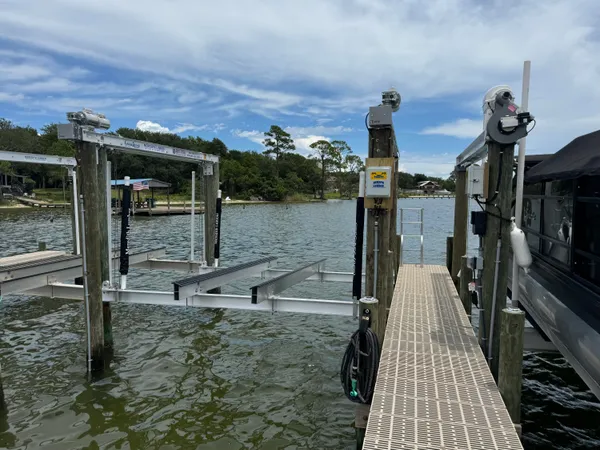 $450,000 | 1409 Highway 98, Unit 401, Mary Esther, FL 32569