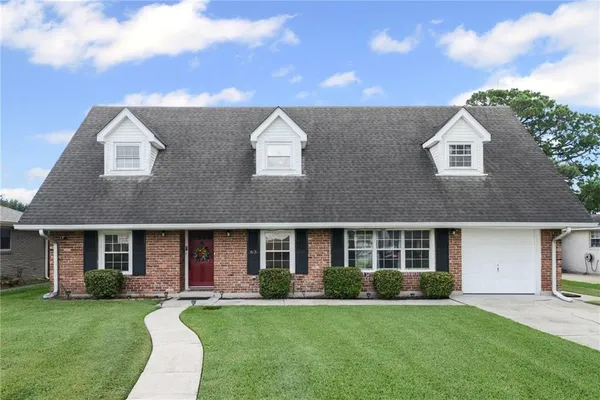 $295,000 | 63 Marie Drive, Gretna, LA 70053