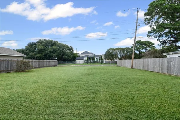 $295,000 | 63 Marie Drive, Gretna, LA 70053