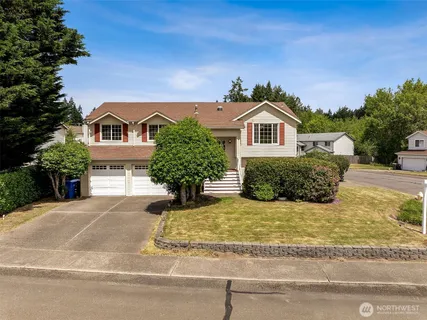 $539,999 | 7516 Magnolia Court Southeast, Lacey, WA 98503