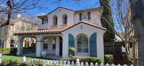 $998,888 | 322 South Central Parkway, Mountain House, CA 95391