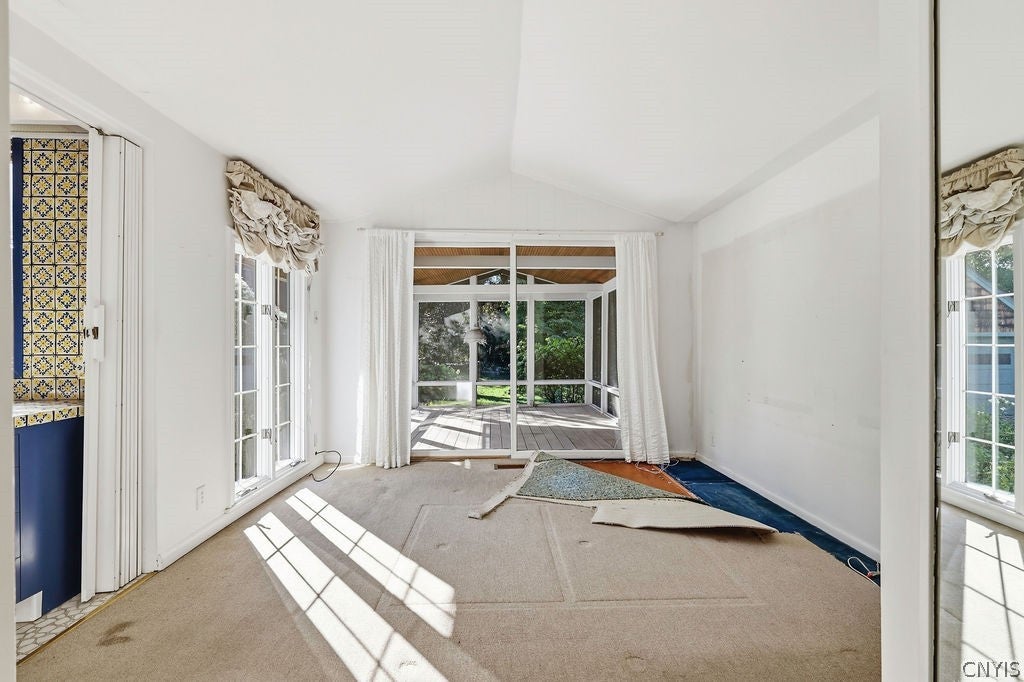 108 Dewittshire Road Syracuse, NY 13214 - Photo 20 of 39 Gallery Image 20