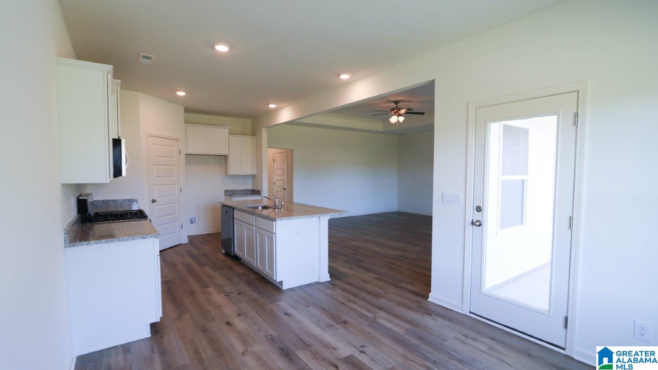 409 Dewitt Circle Chelsea, AL 35043 - Photo 16 of 45