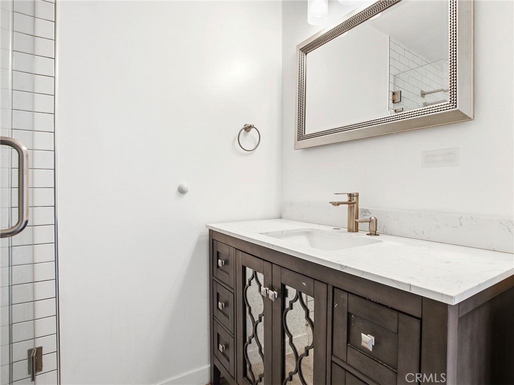12456 Rouge Street Sun Valley, CA 91352 - Photo 19 of 36 Bathroom