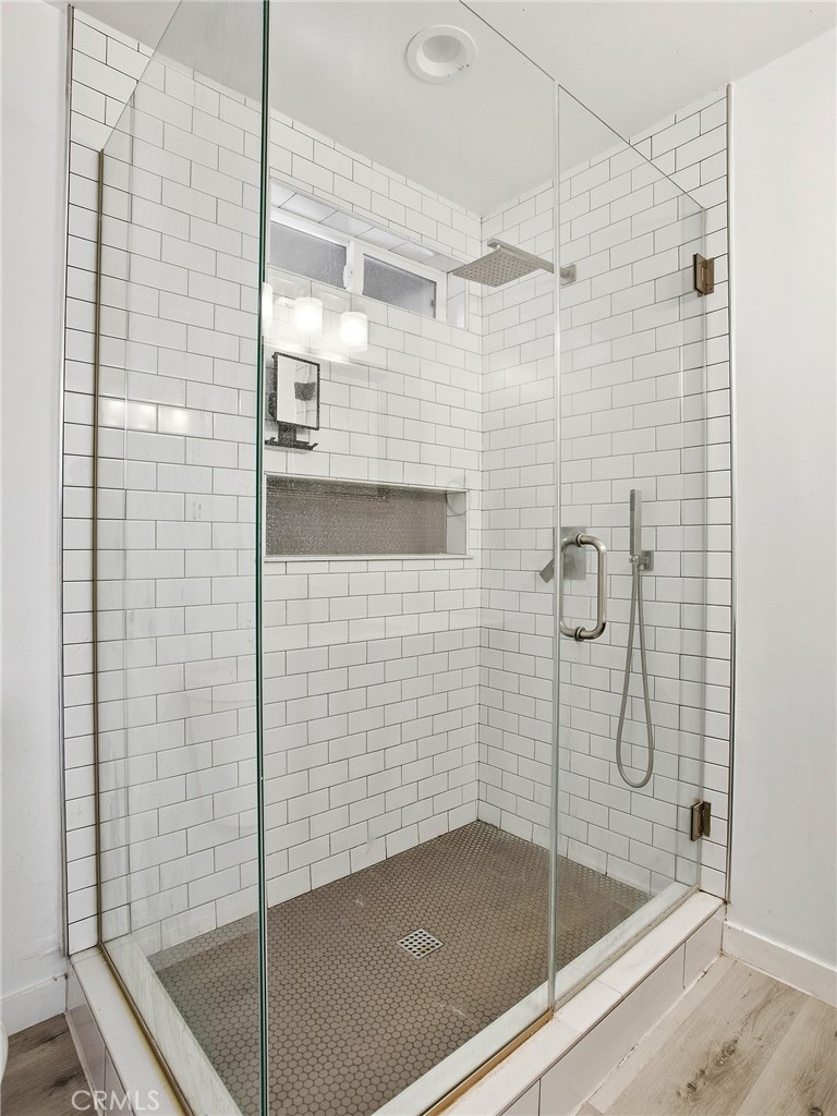 12456 Rouge Street Sun Valley, CA 91352 - Photo 20 of 36 Bathroom