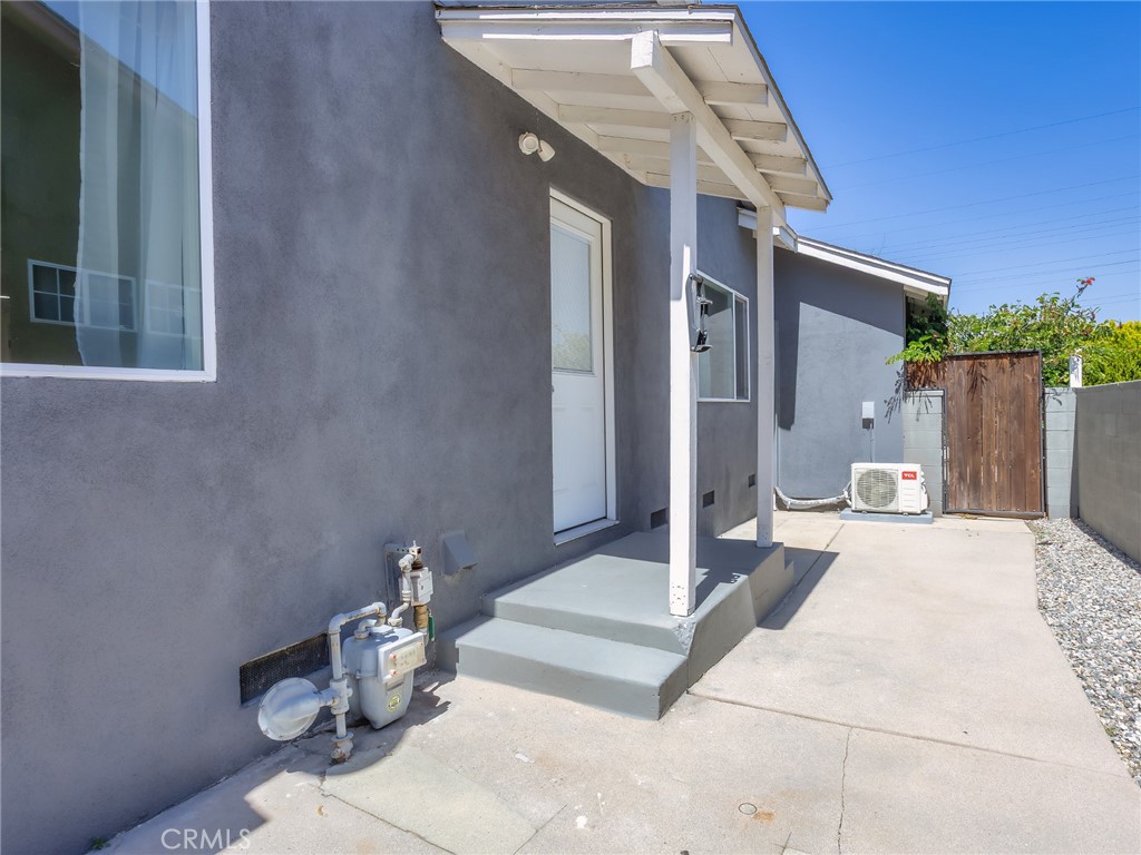 12456 Rouge Street Sun Valley, CA 91352 - Photo 24 of 36 Back