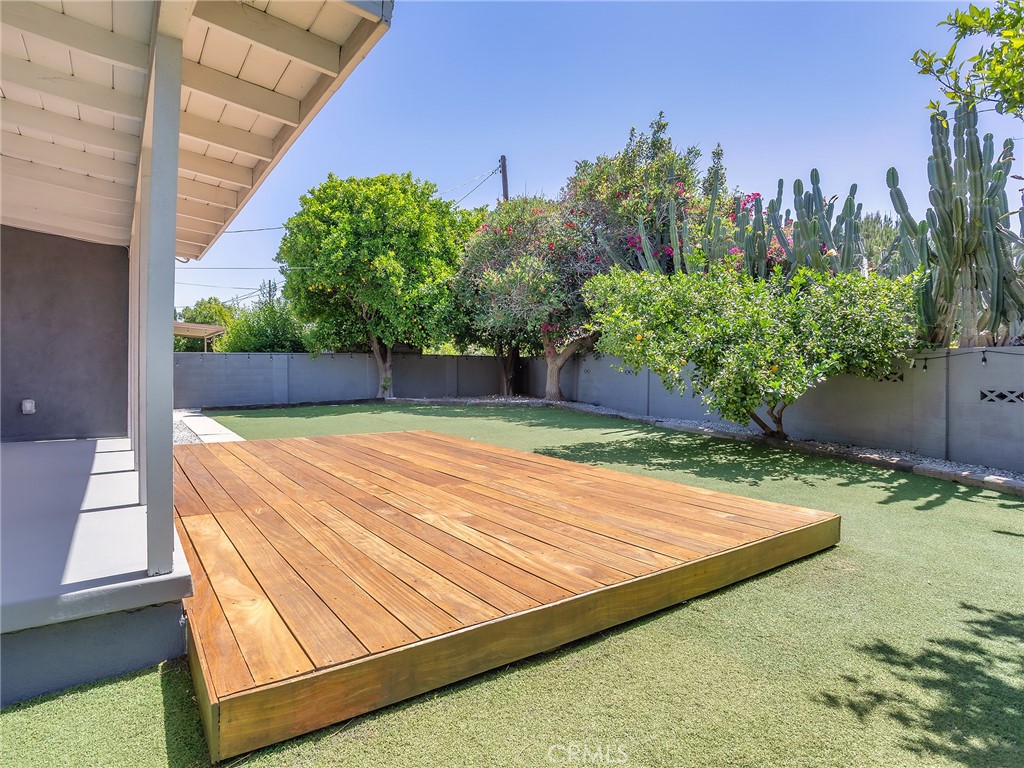 12456 Rouge Street Sun Valley, CA 91352 - Photo 29 of 36 Back